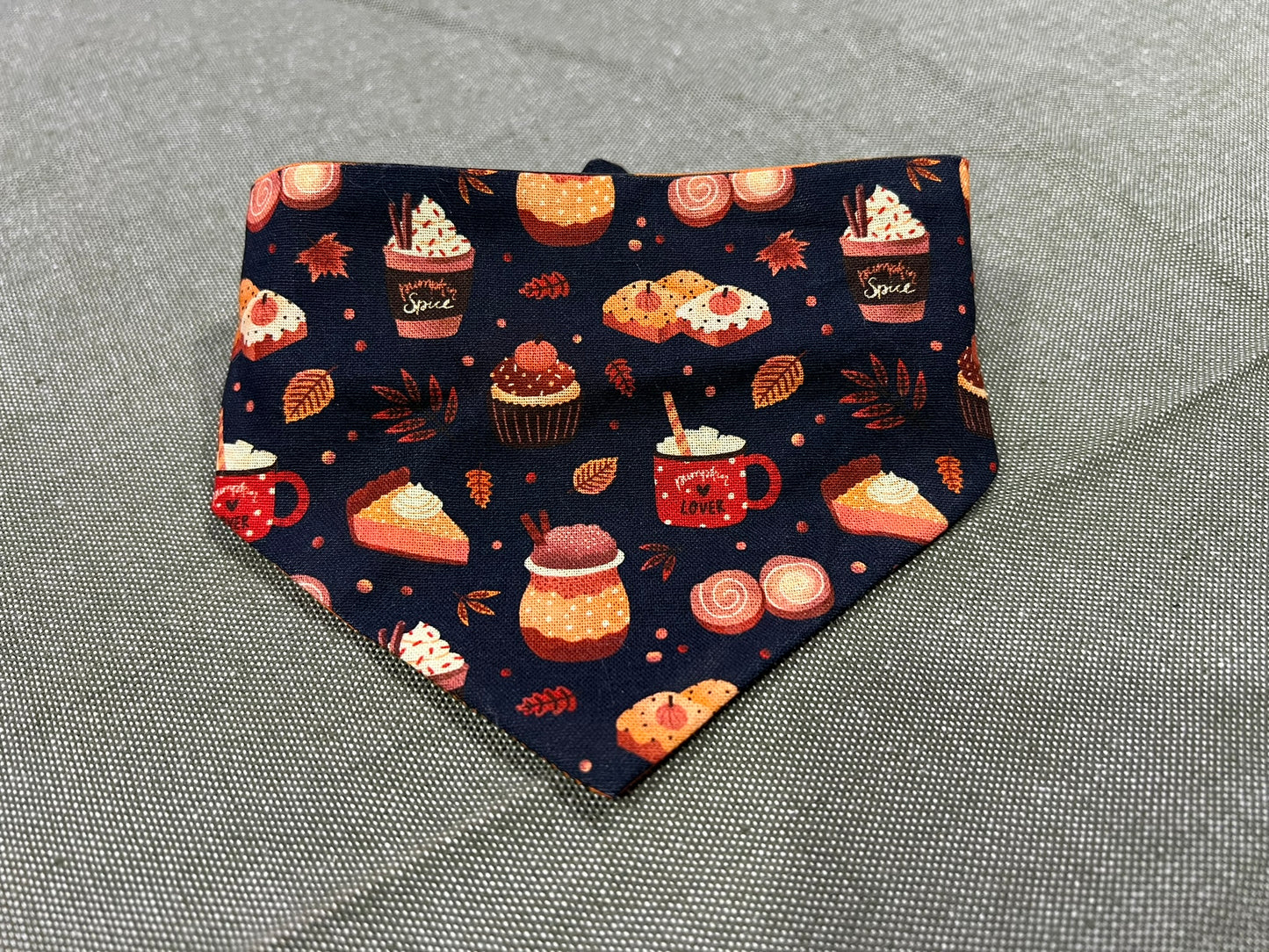 Scrunchie Bandana image 5