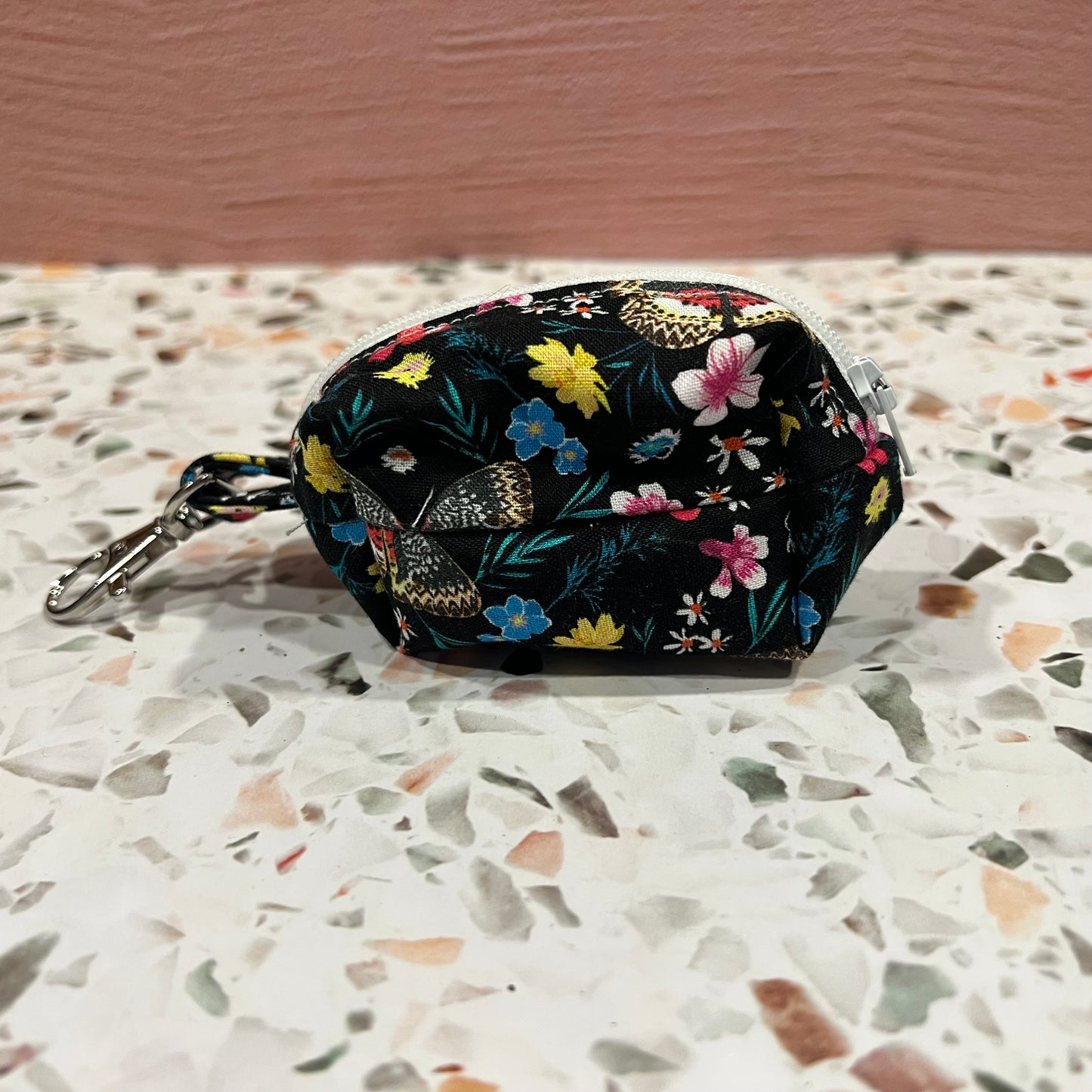 Poop bag pouch