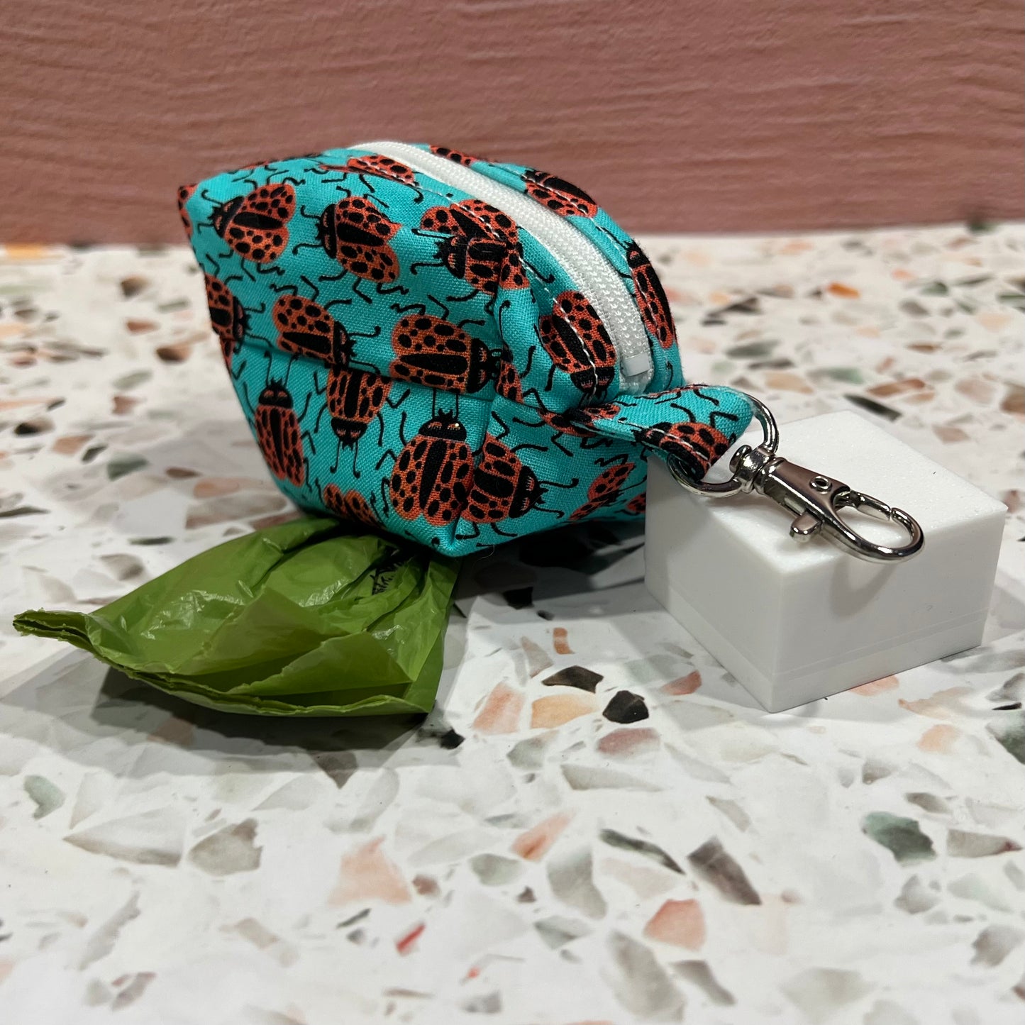 Poop bag pouch