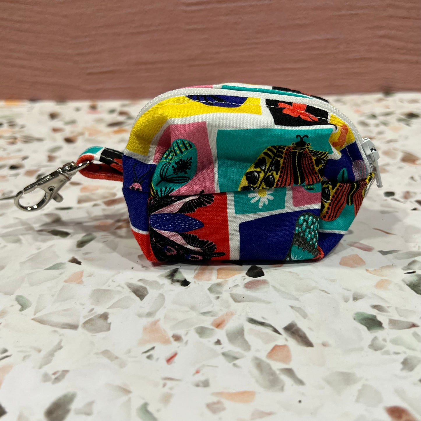 Poop bag pouch