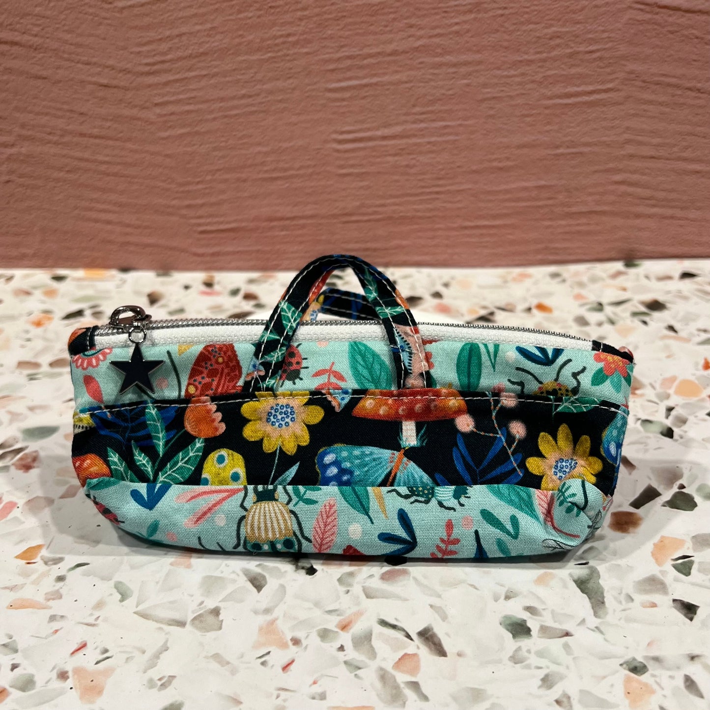 Tiny tote