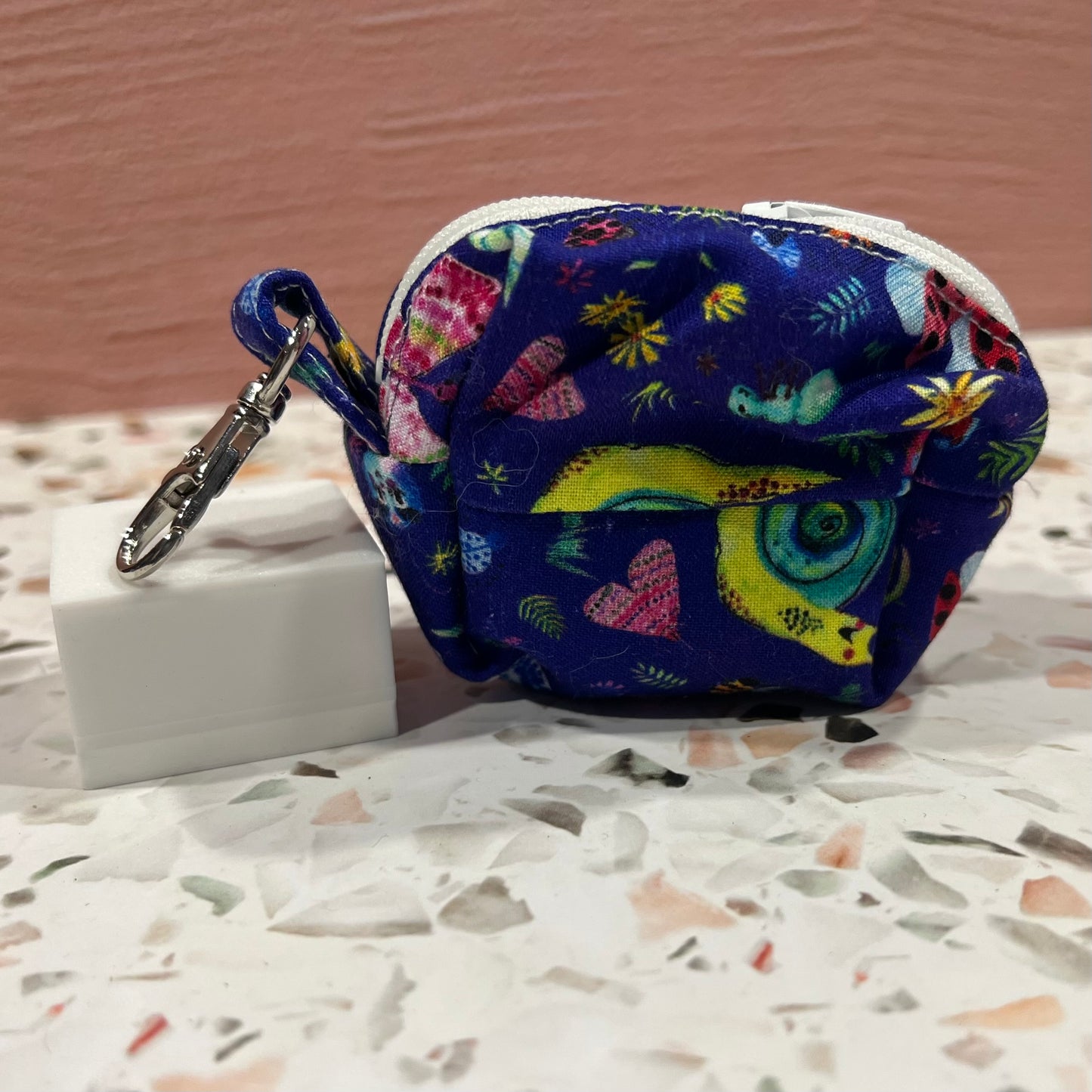 Poop bag pouch